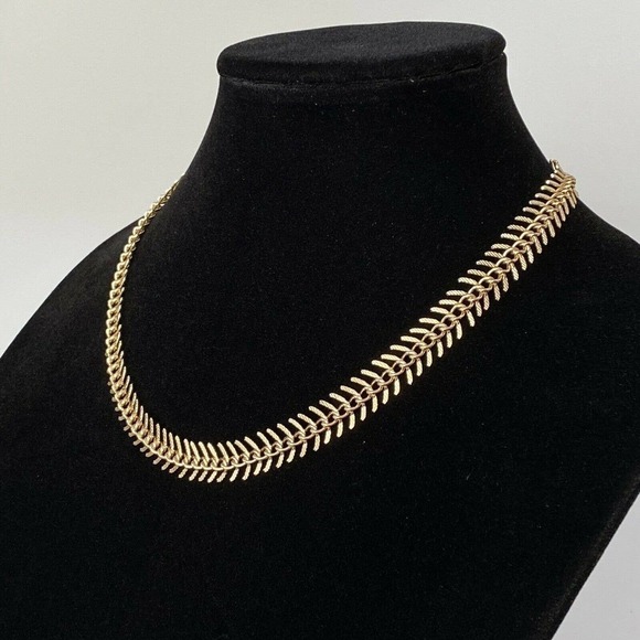 Necklace 7 Charming Sisters Gold Tone Modern Vintage Inspired - Picture 3 of 8